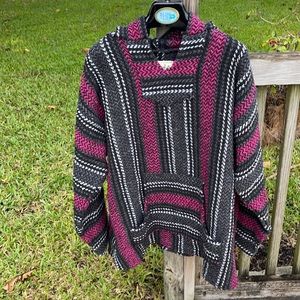 Boho Surfer Poncho-knit sweater -Pull over Baja Joe. Women’s XL, Hoodie. Beach